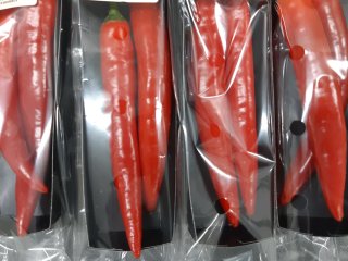 Chilipepers in een flowpack met macroperforaties. Foto door WUR