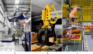 Figuur 2: Voorbeelden van industriële robotoplossingen voor het hanteren van voorwerpen waarbij de robot niet direct in contact komt met het product in de verpakking. a. ABB gerobotiseerde palletiseermachine IRB 660 (bron: ABB Robotics); b. FANUC M410-iB gemengde palletiseeroplossing (bron: FANUC); en, c. Depalletiseerrobotoplossing van SERFRUIT (bron: SERFRUIT).