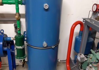 Liquid vessel containing freon. Photo by WUR.